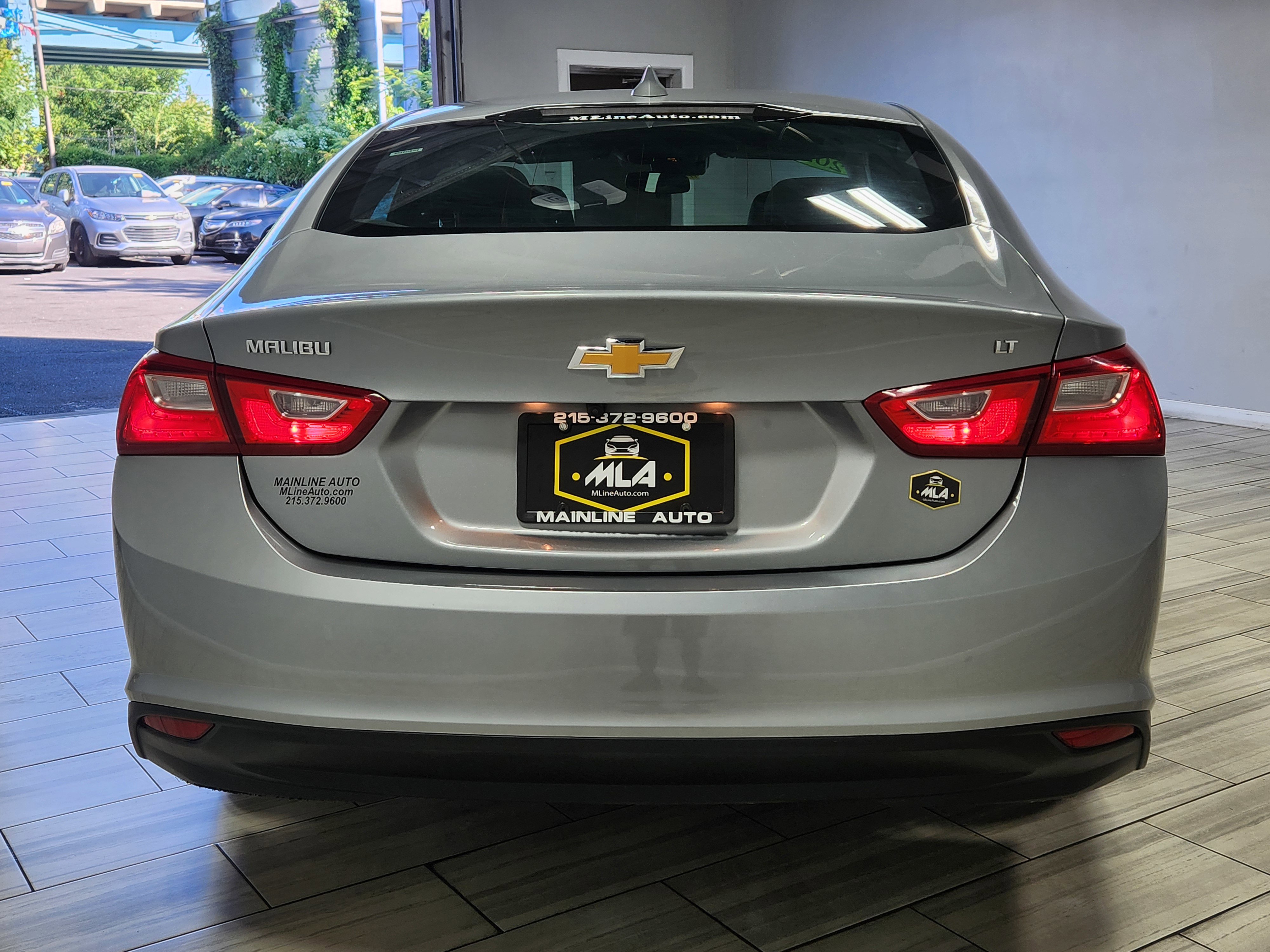 Used 2023 Chevrolet Malibu LT FWD image 4