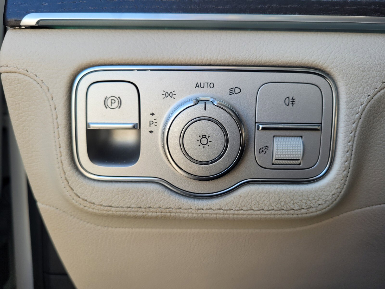 Used 2022 Mercedes-Benz GLE 450 4MATIC image 22