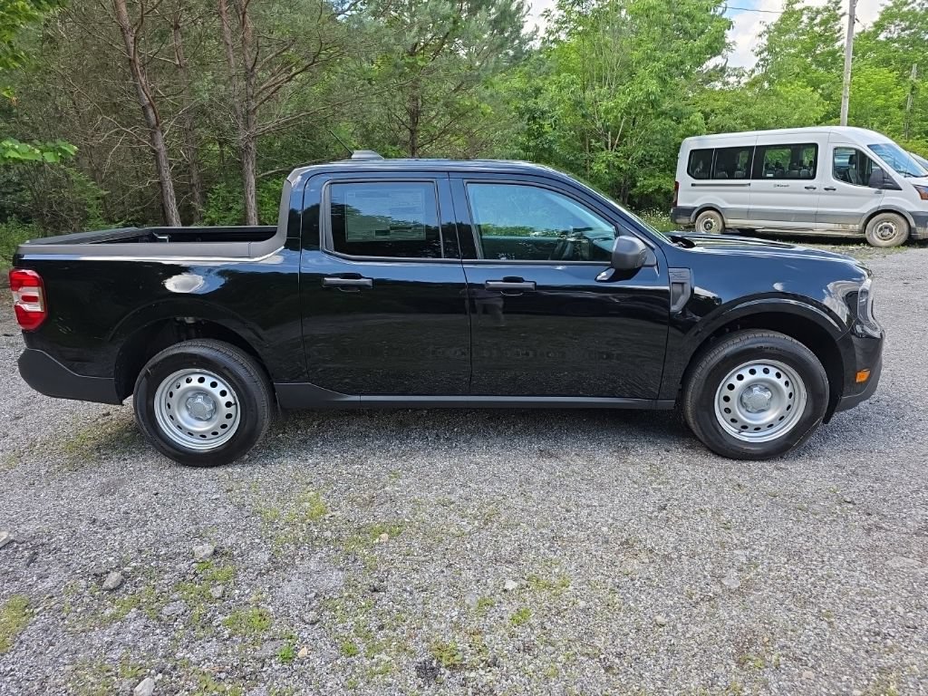 New 2026 Ford Maverick XL w/ Equipment Group 101A AWD/4WD image 2
