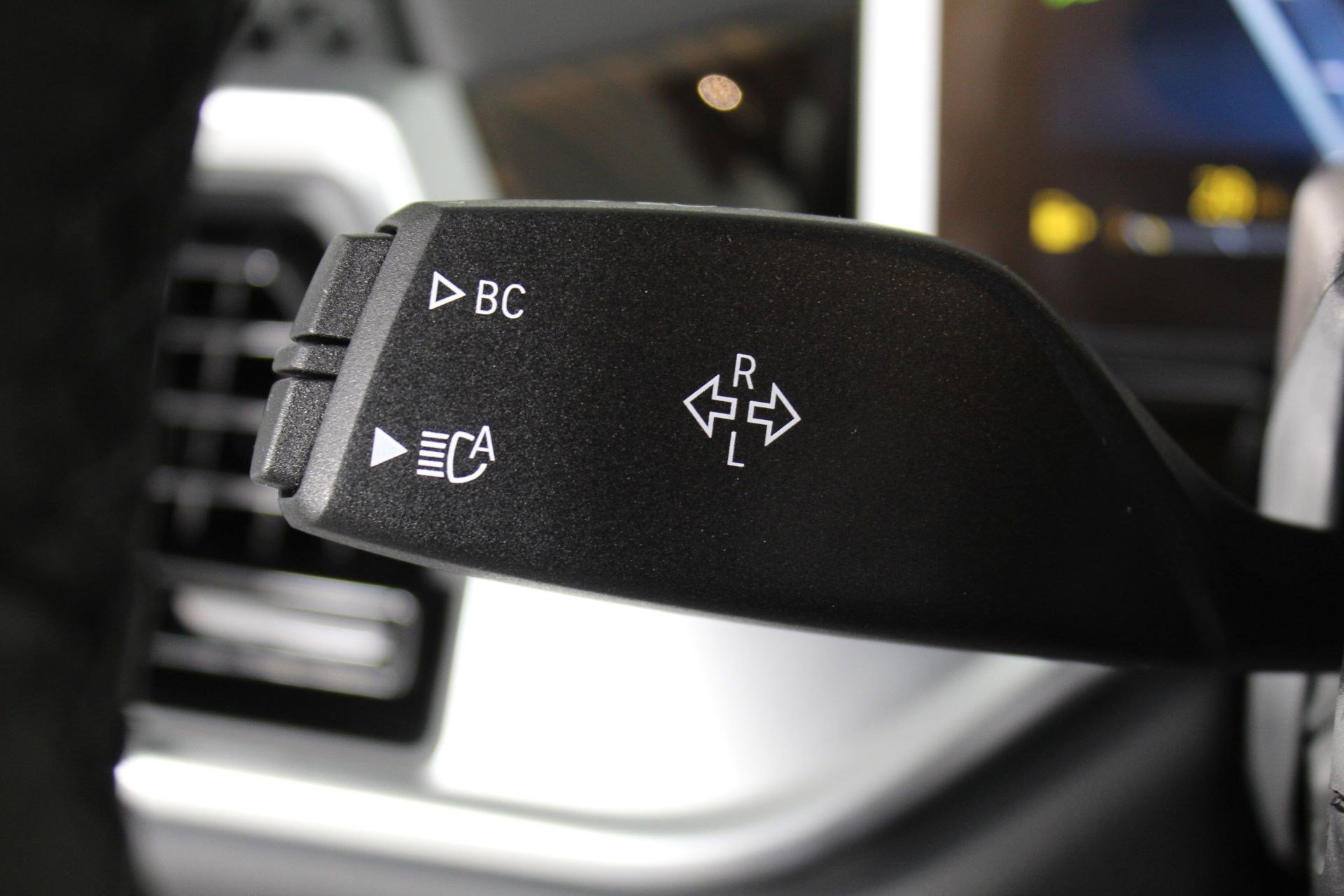 New 2026 BMW X5 xDrive40i w/ Premium Package AWD/4WD image 28