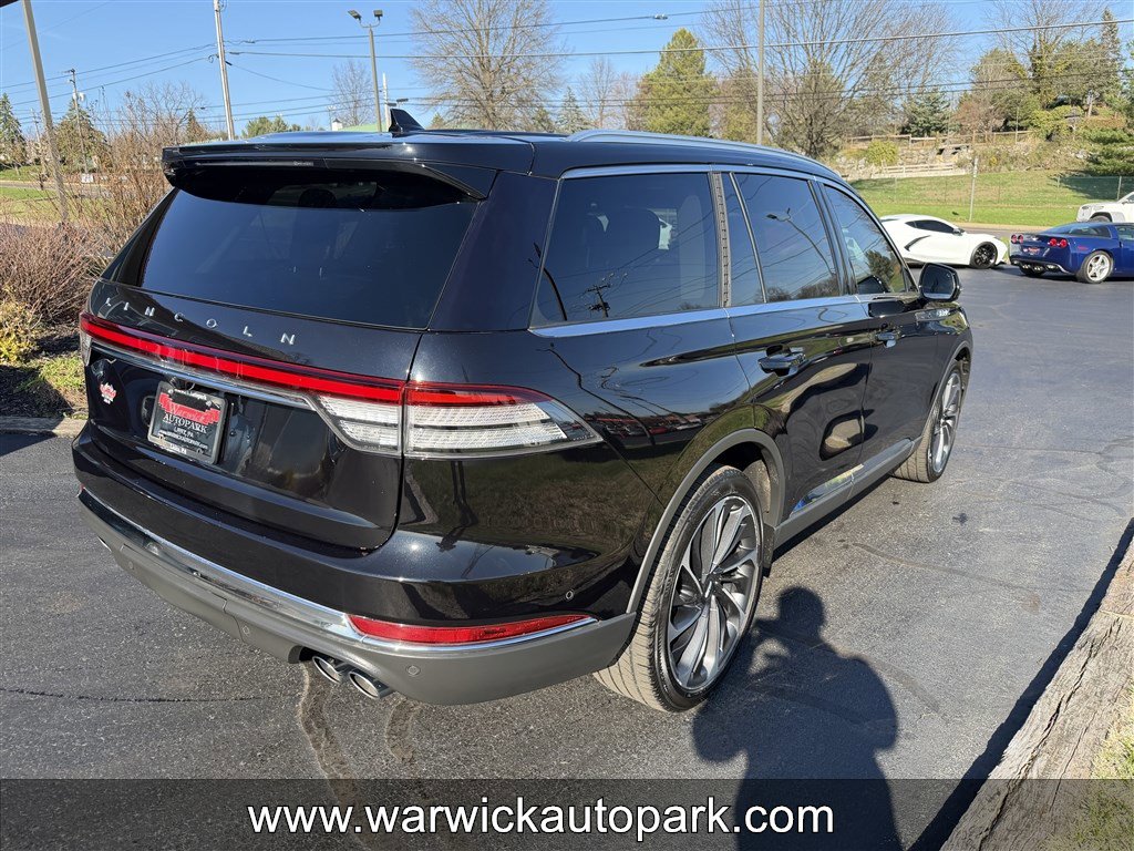 Used 2020 Lincoln Aviator Reserve w/ Equipment Group 202A image 17