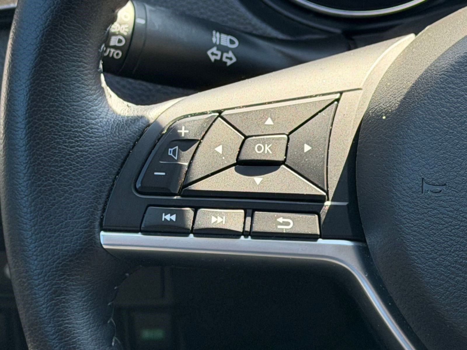 Certified 2022 Nissan Rogue Sport SL image 16