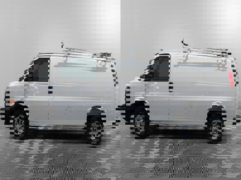 New 2025 Chevrolet Express 2500 w/ Driver Convenience Package image 4