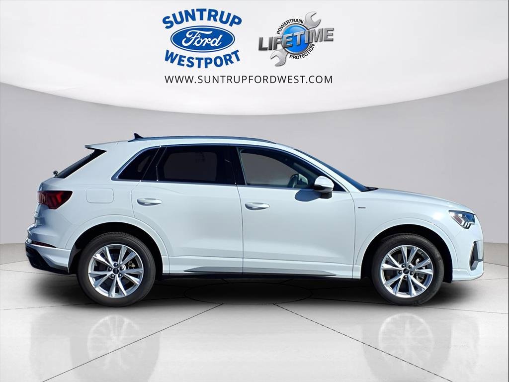 Used 2024 Audi Q3 2.0T Premium image 3