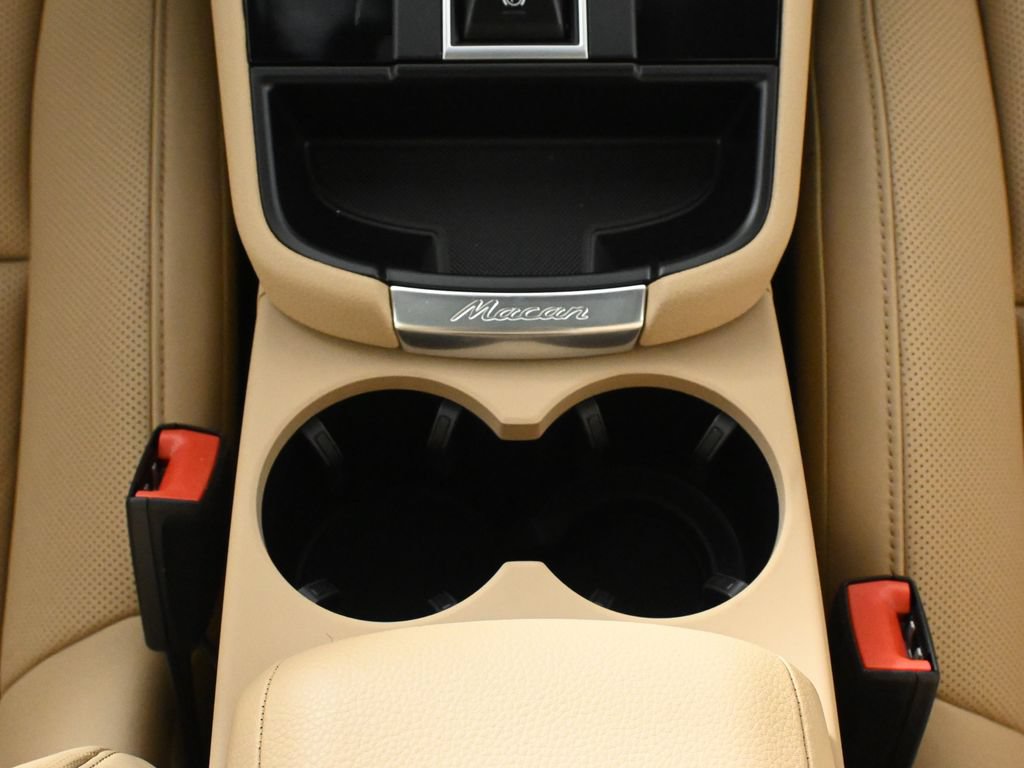 New 2026 Porsche Macan AWD/4WD image 26