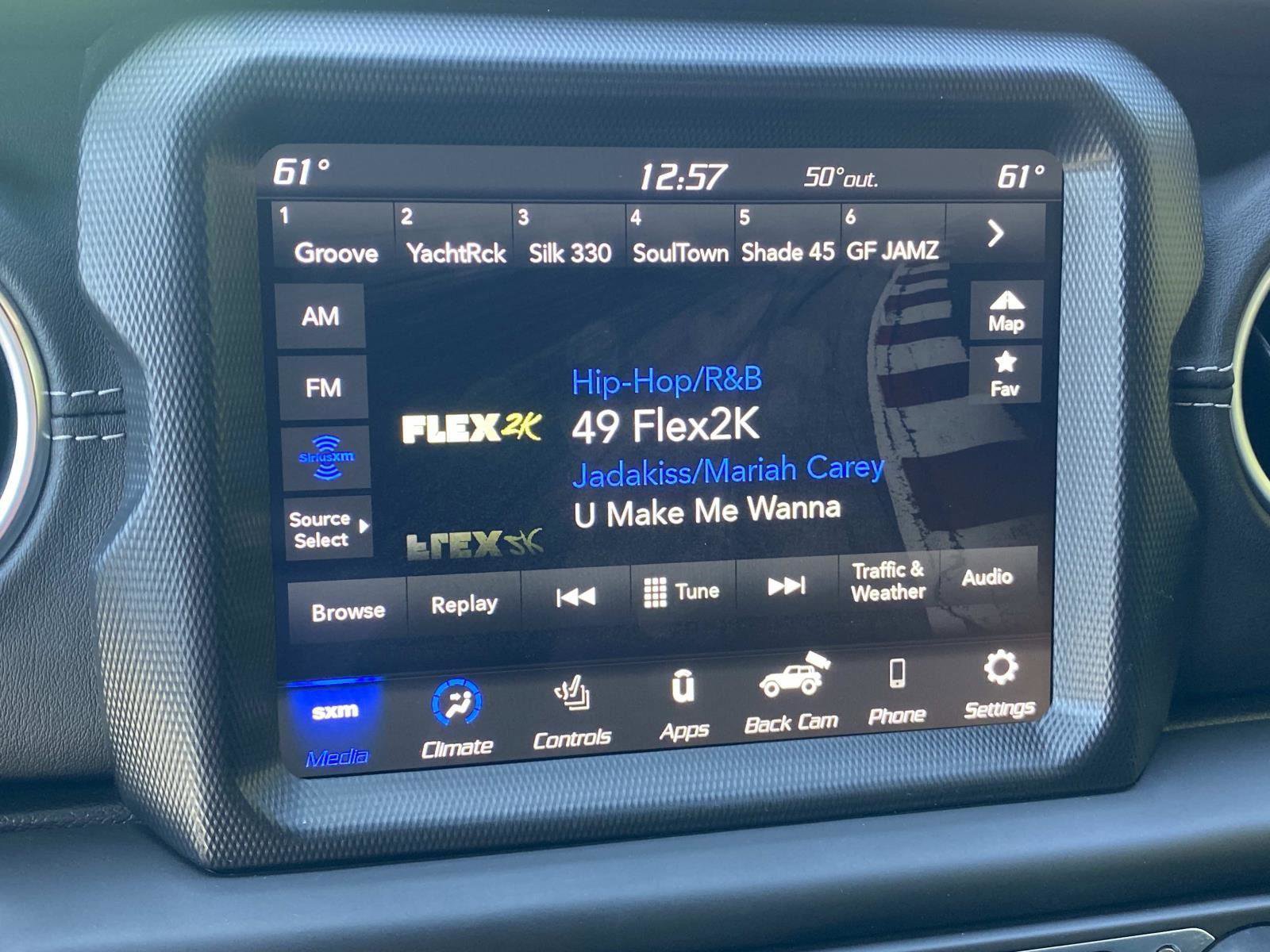 Used 2023 Jeep Wrangler Sahara w/ Cold Weather Group image 27