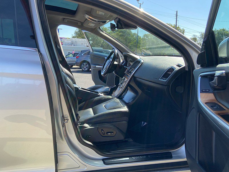 Used 2017 Volvo XC60 T5 Inscription w/ Preferred Option Package AWD/4WD image 23