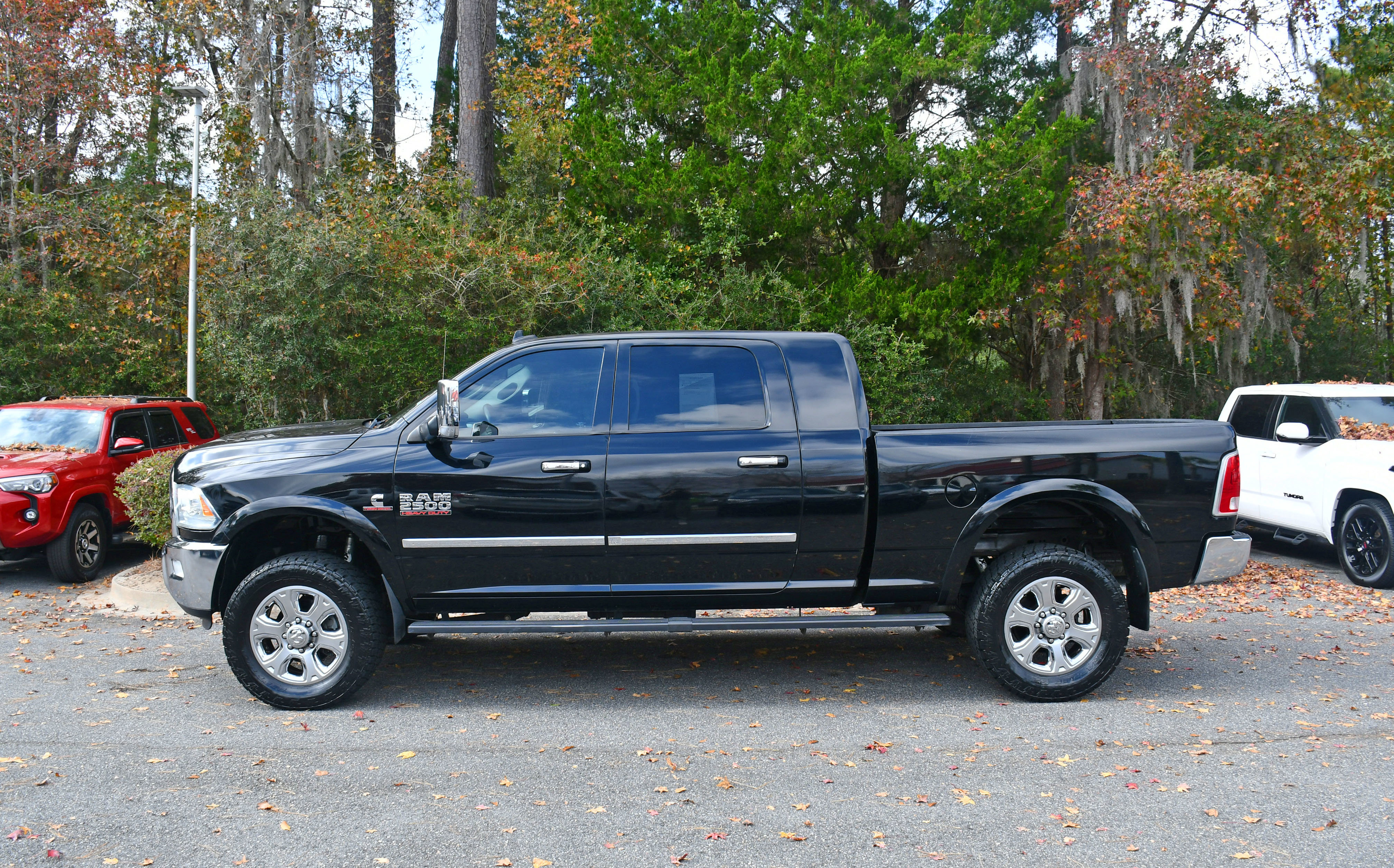 Used 2015 RAM 2500 Laramie image 2