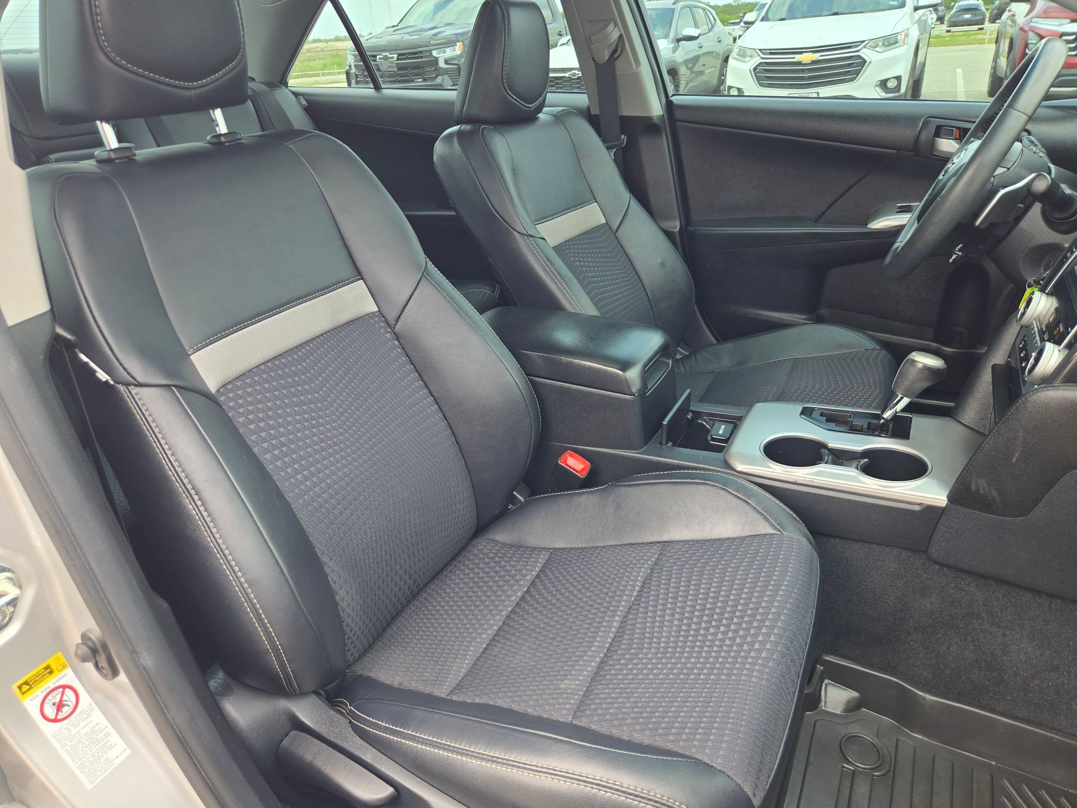 Used 2012 Toyota Camry SE FWD image 24