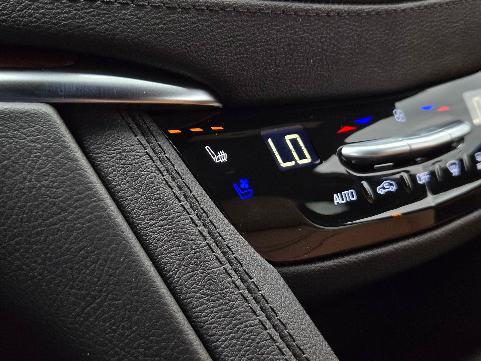 New 2026 Cadillac XT5 Premium Luxury w/ Driver Assist Package FWD image 22