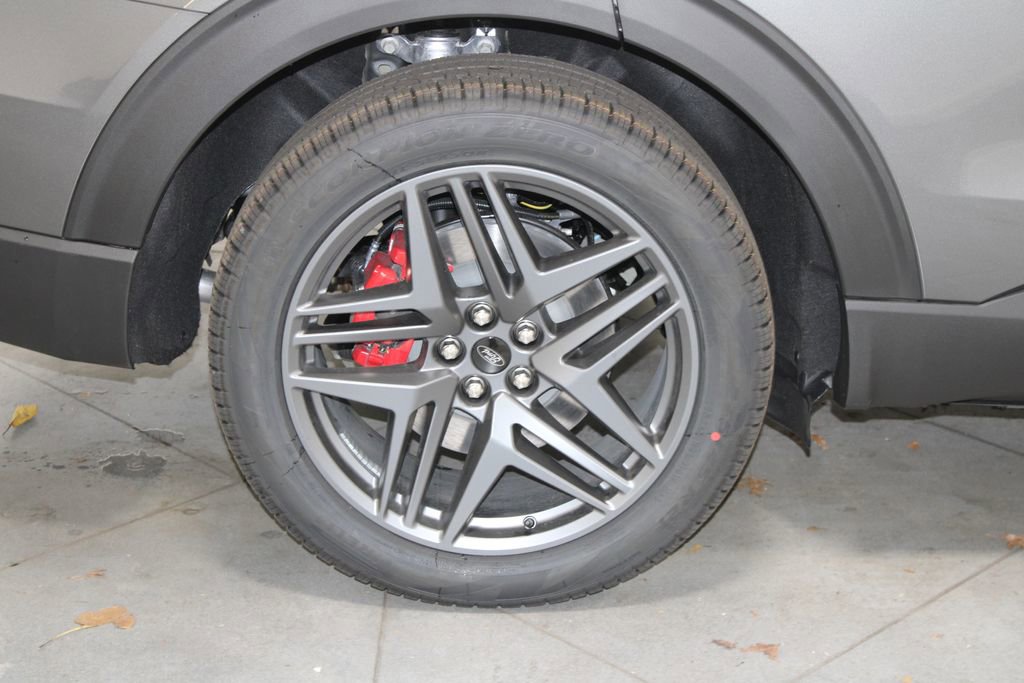 New 2026 Ford Explorer ST w/ Sun And Sound Package image 12