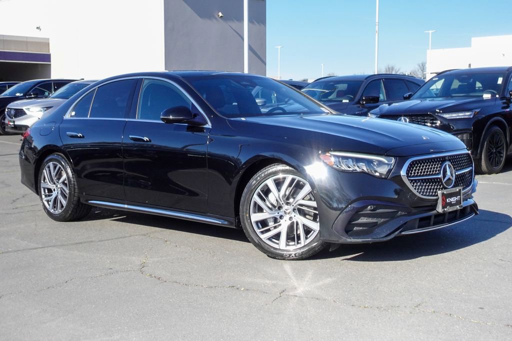 Used 2024 Mercedes-Benz E 350 4MATIC Sedan image 5