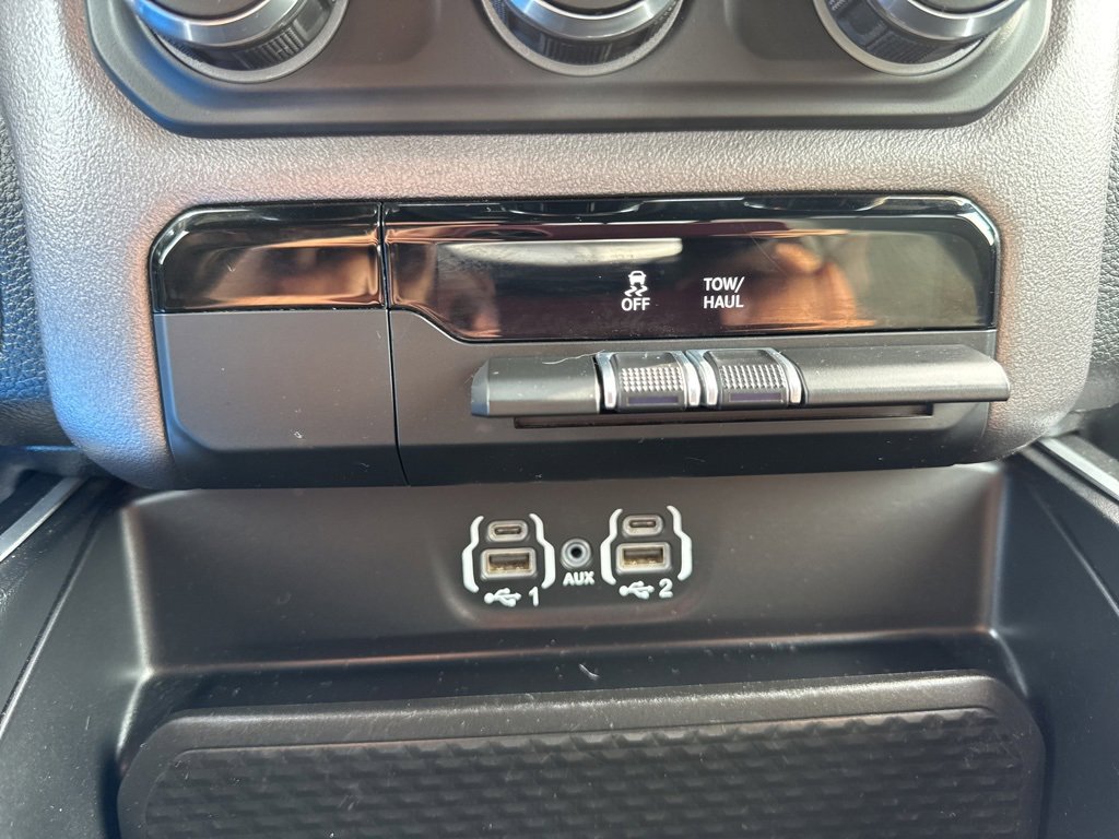 Used 2023 RAM 1500 Big Horn image 28