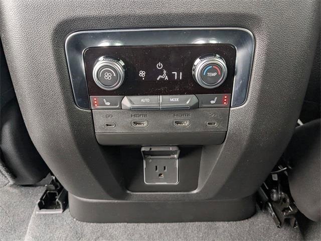 New 2026 GMC Yukon Denali w/ Denali Reserve Package image 18