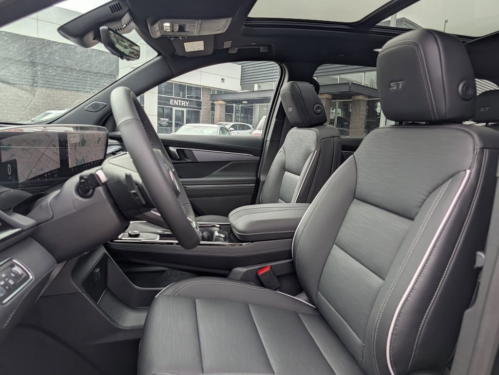 New 2026 Buick Enclave Sport Touring w/ Power Package image 5