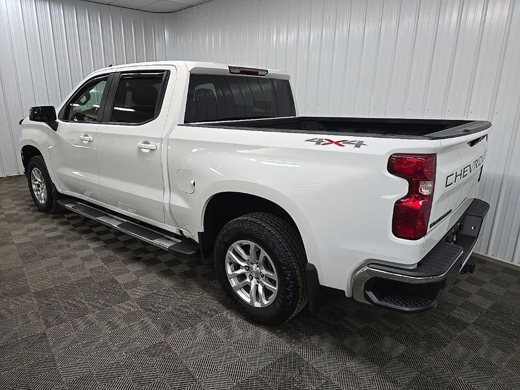 Used 2021 Chevrolet Silverado 1500 LT w/ Bed Protection Package image 9