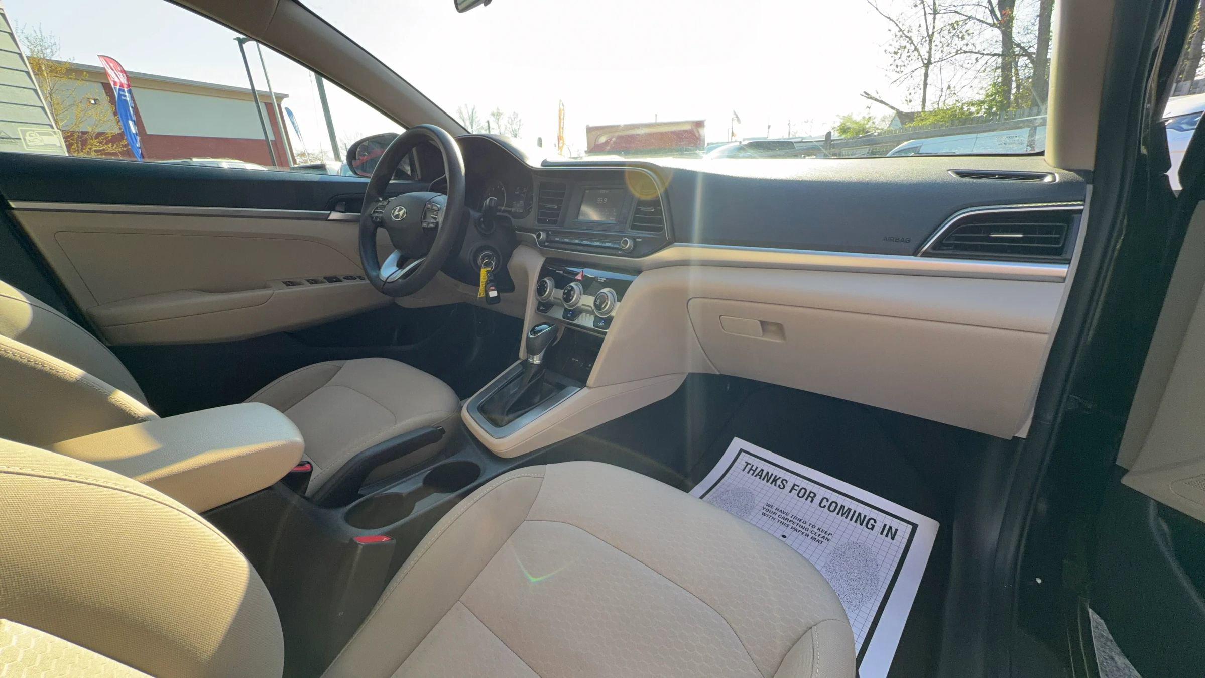 Used 2019 Hyundai Elantra SE FWD image 27