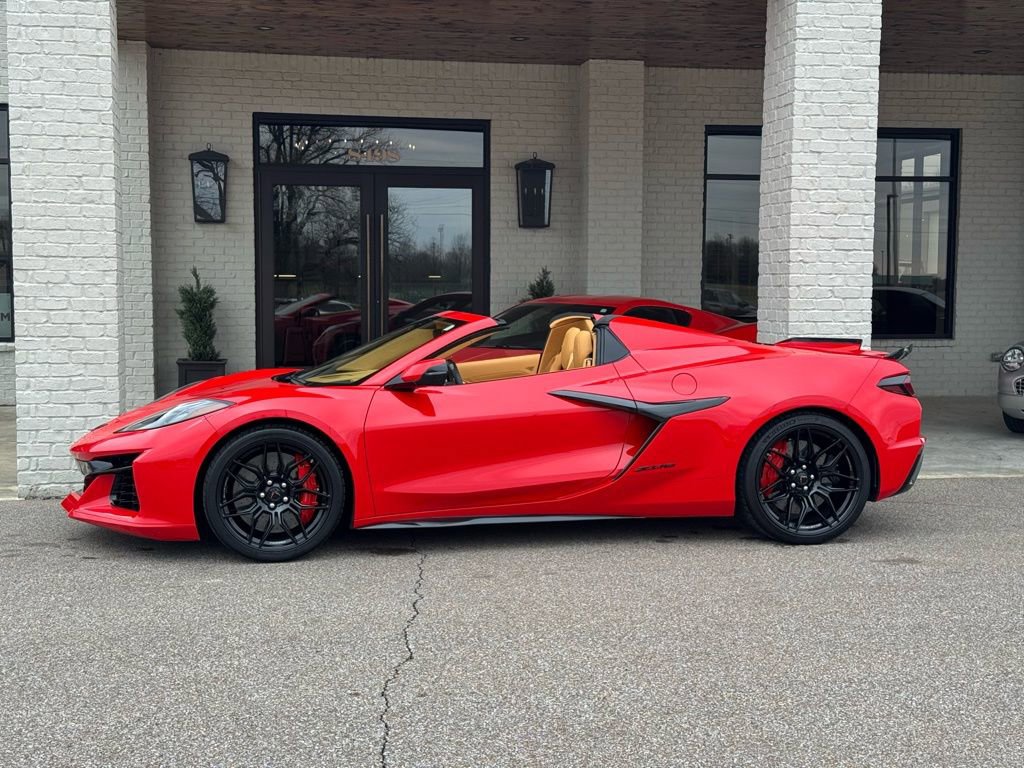Used 2023 Chevrolet Corvette Z06 w/ Battery Protection Package RWD image 26