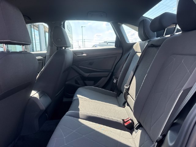Used 2026 Volkswagen Jetta Sport FWD image 12