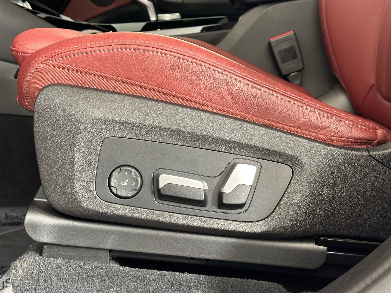 Used 2023 BMW X3 xDrive30i w/ Premium Package image 7