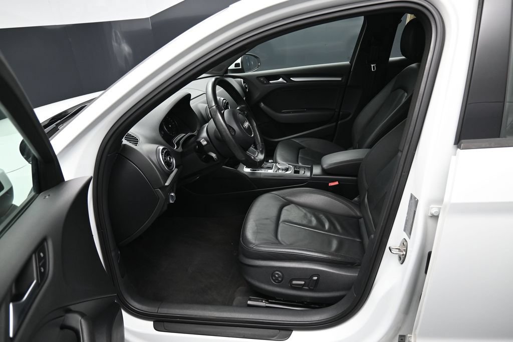 Used 2015 Audi A3 TDI Premium w/ Audi MMI Navigation Plus FWD image 9