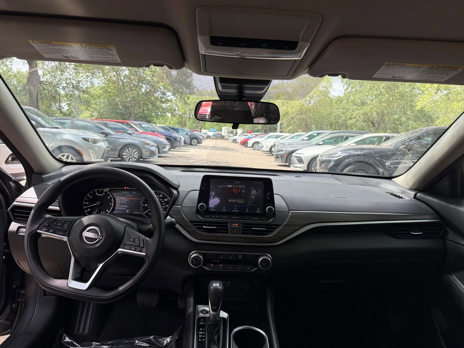 Used 2024 Nissan Altima 2.5 SV FWD image 30