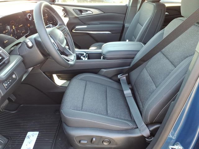 New 2026 Chevrolet Traverse LT w/ Midnight/Sport Edition FWD image 7