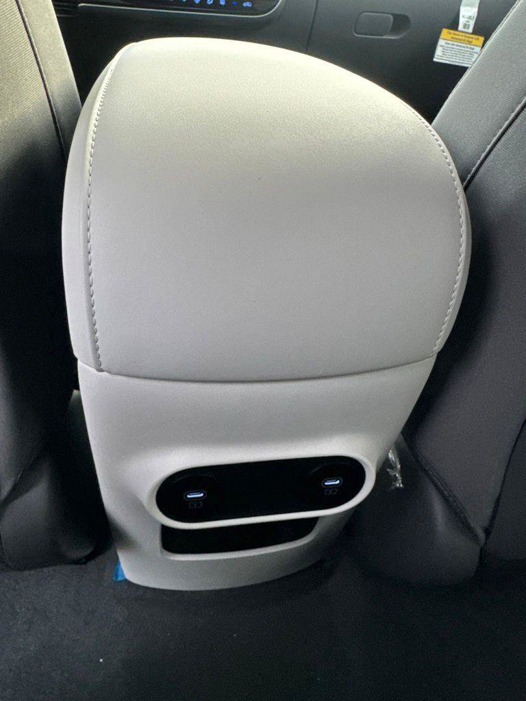 New 2027 Hyundai Ioniq 5 SE AWD/4WD image 24