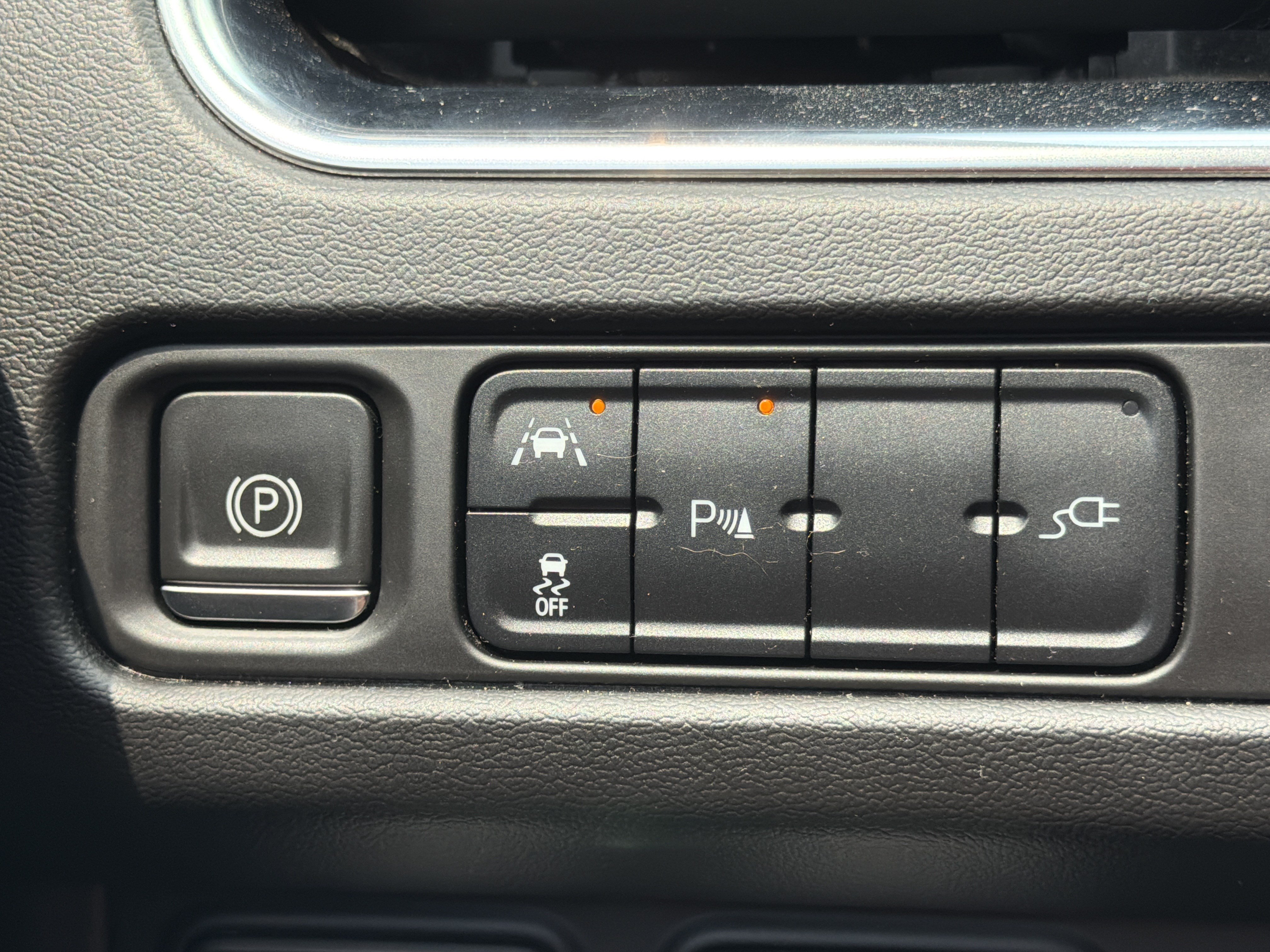 Used 2021 GMC Yukon SLT w/ SLT Premium Package RWD image 12