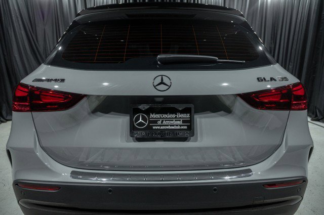 New 2026 Mercedes-Benz GLA 35 AMG 4MATIC image 6