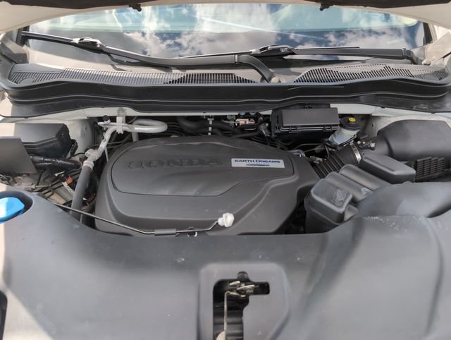 Used 2019 Honda Pilot Touring image 34