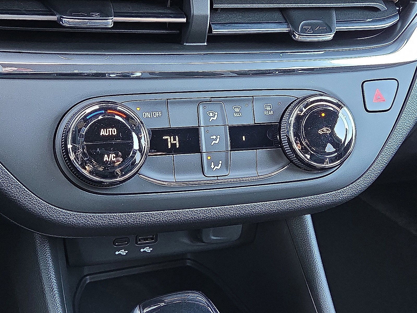 New 2026 Buick Envista Preferred image 18