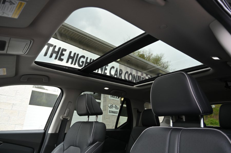 Used 2023 Honda Pilot Elite image 3