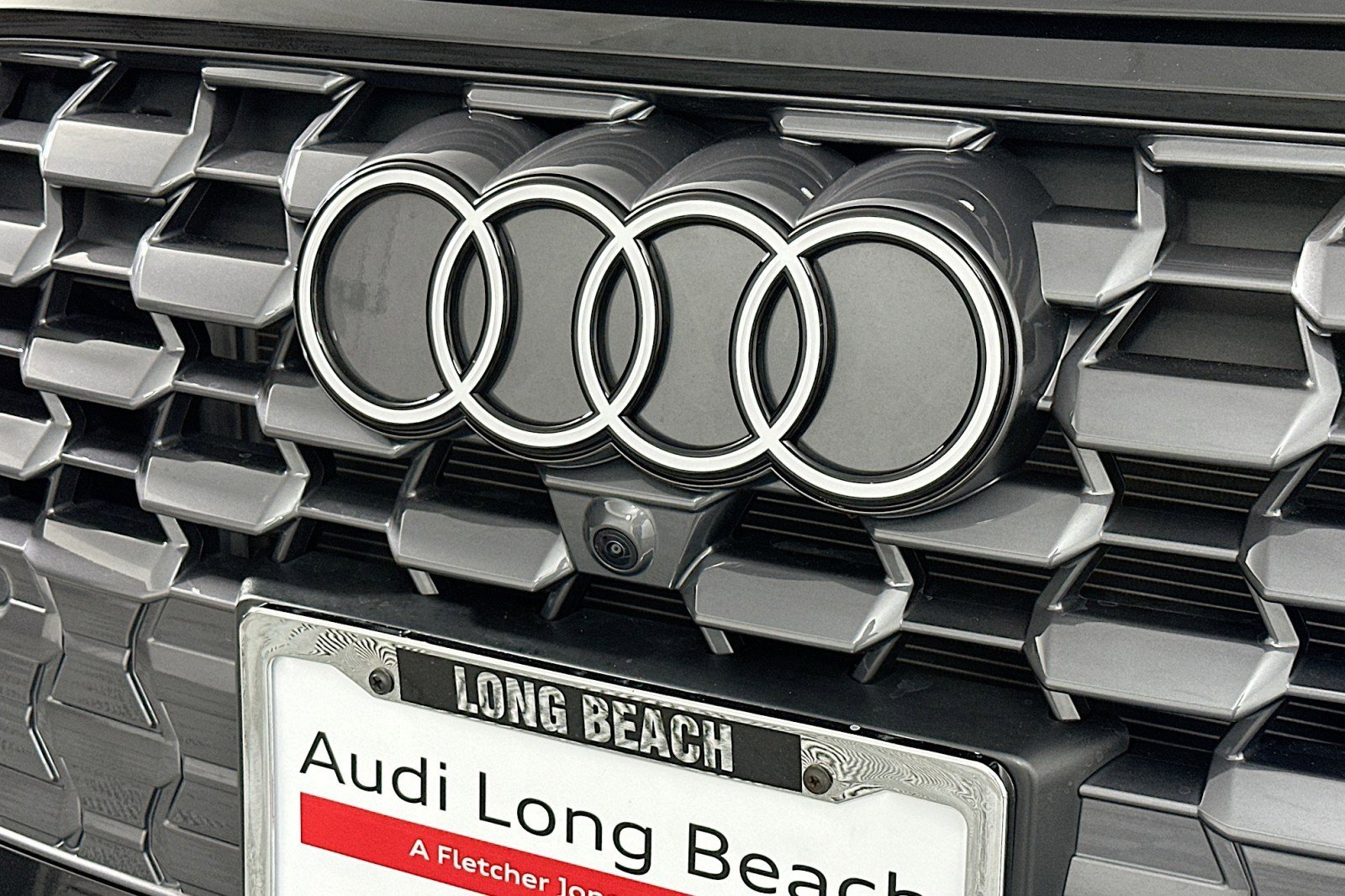 Used 2025 Audi Q5 Premium w/ Convenience Package image 15