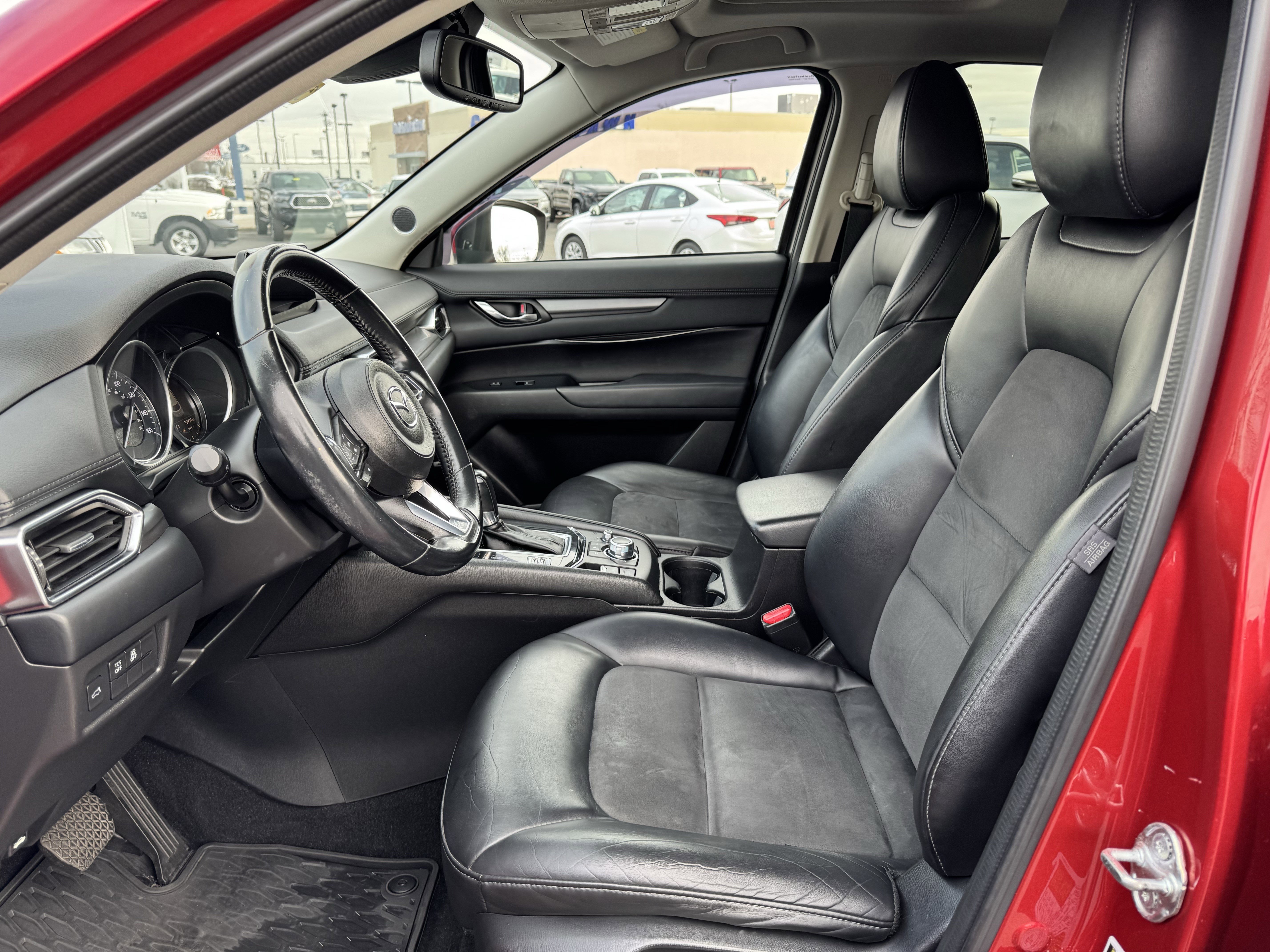 Used 2018 MAZDA CX-5 Touring w/ Preferred Equipment Package image 4