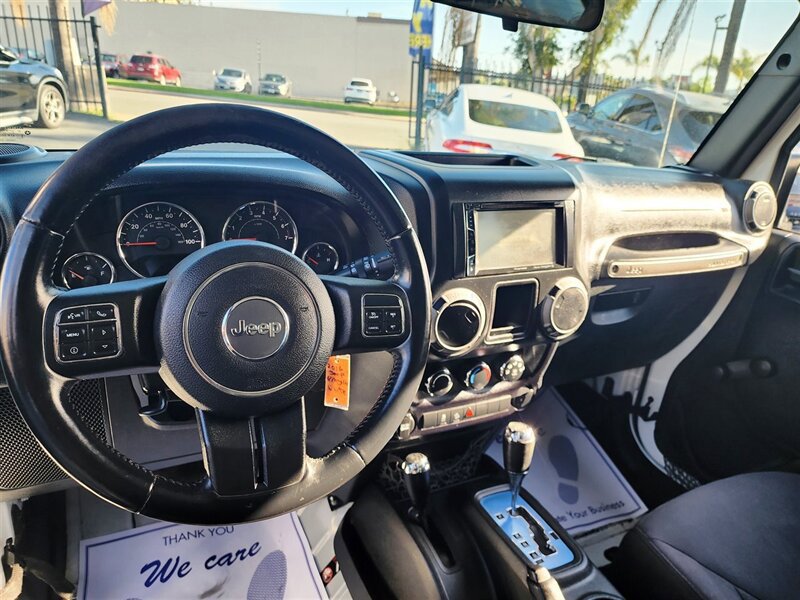 Used 2016 Jeep Wrangler Sport image 14