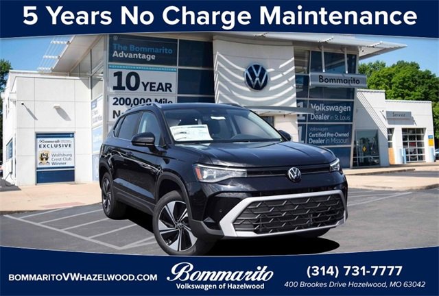 New 2025 Volkswagen Taos SE image 1