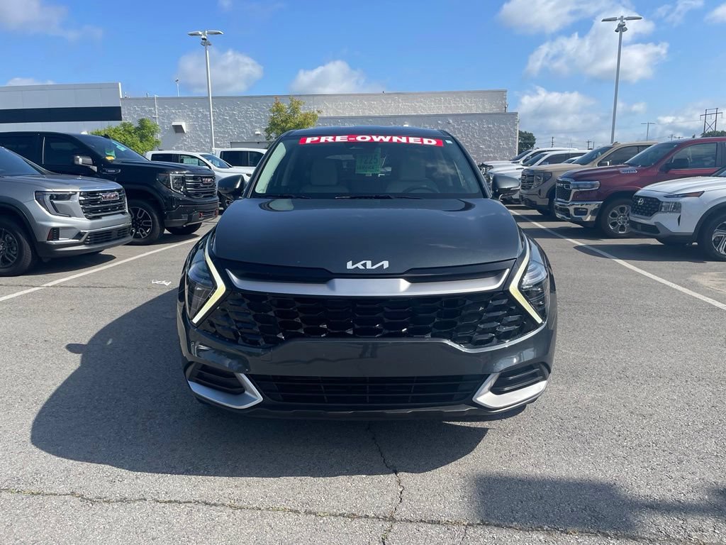 Used 2024 Kia Sportage EX FWD image 2