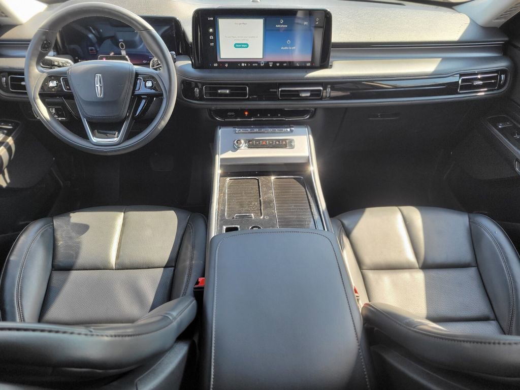 Used 2025 Lincoln Aviator AWD image 10