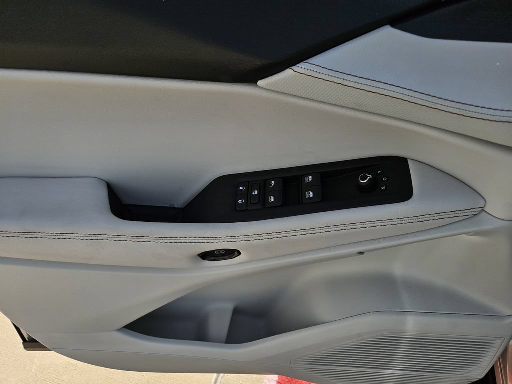 New 2026 Jeep Cherokee Limited AWD/4WD image 16