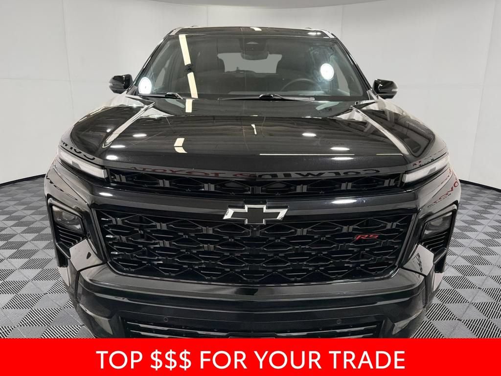 Used 2024 Chevrolet Traverse RS w/ LPO, Floor Liner Package AWD/4WD image 2