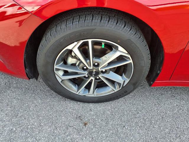 Used 2024 Kia Forte LXS w/ LXS Technology Package image 5