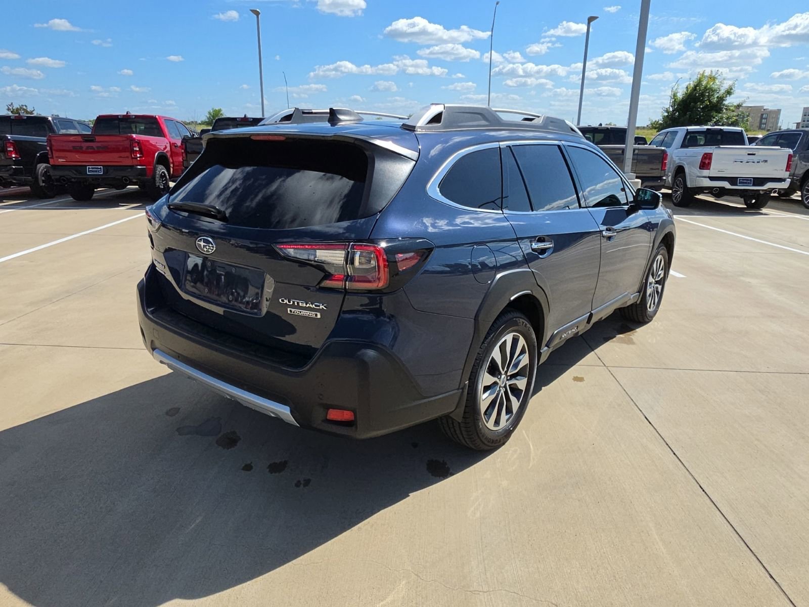 Used 2024 Subaru Outback Touring w/ Popular Package #2 AWD/4WD image 5