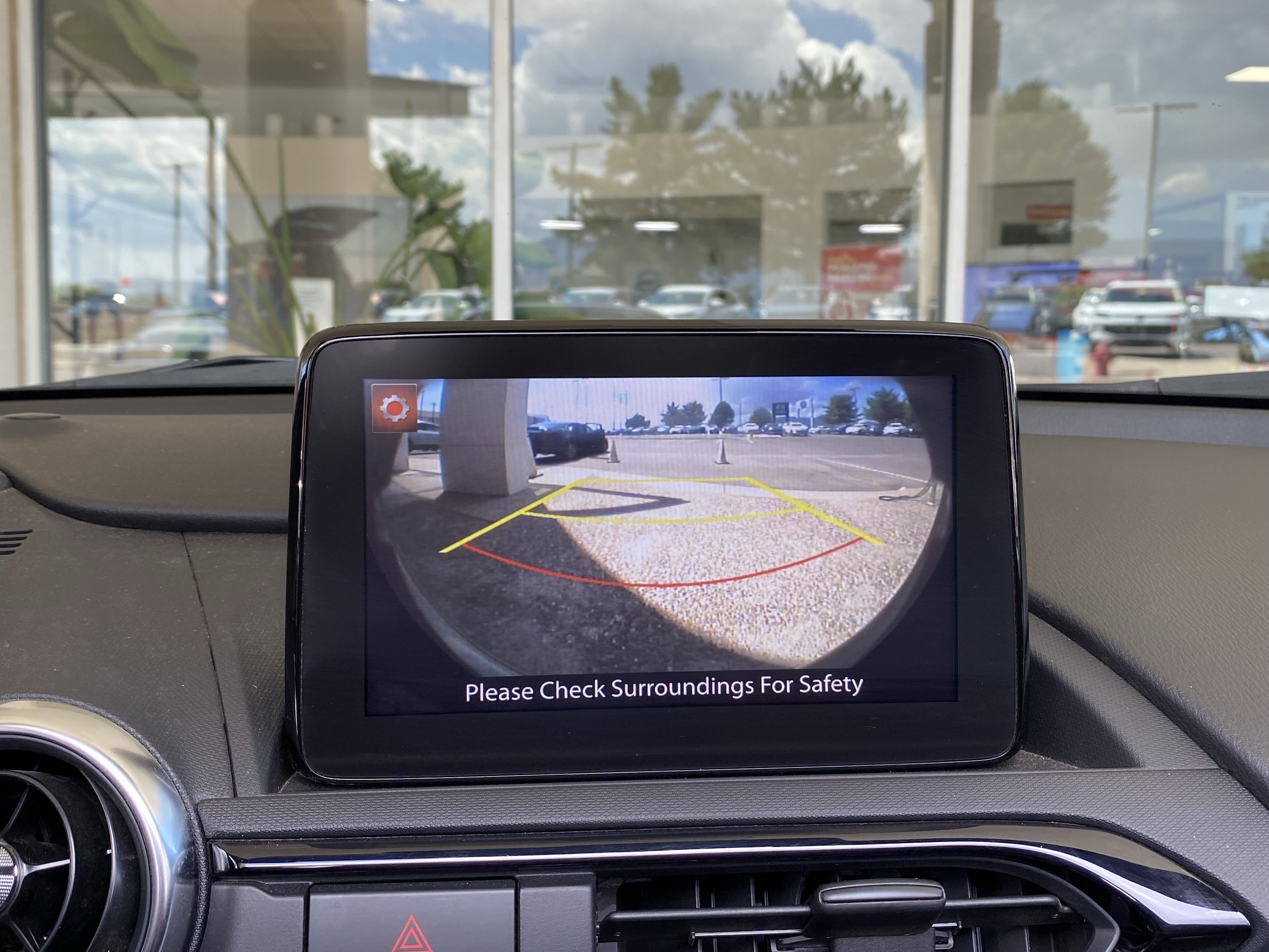 Used 2023 MAZDA MX-5 Miata Grand Touring RWD image 4
