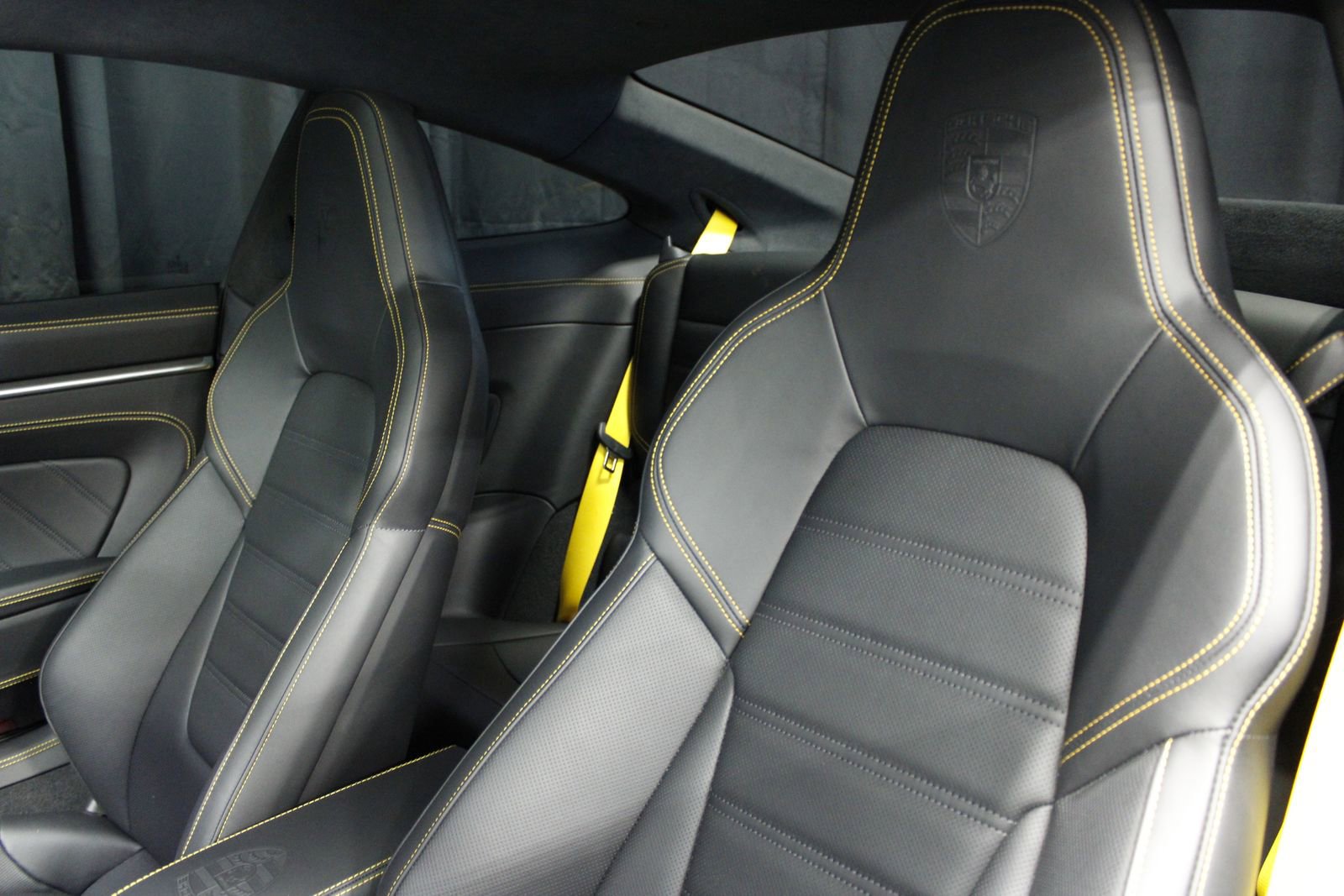 Used 2025 Porsche 911 Turbo S AWD/4WD image 5