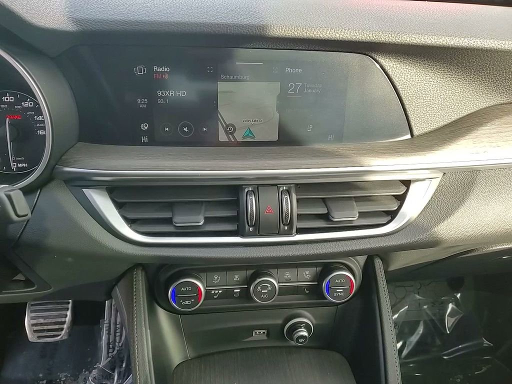 Used 2023 Alfa Romeo Stelvio Ti w/ Active Assist Plus Package image 29