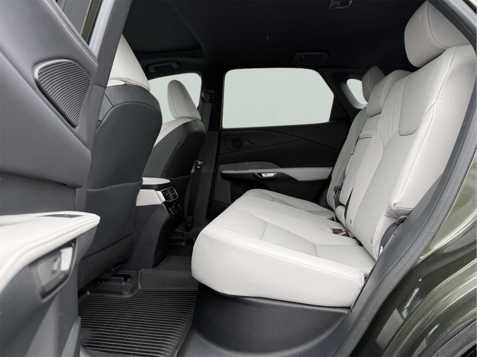 Used 2023 Lexus RX 350 Premium w/ Accessory Package image 21