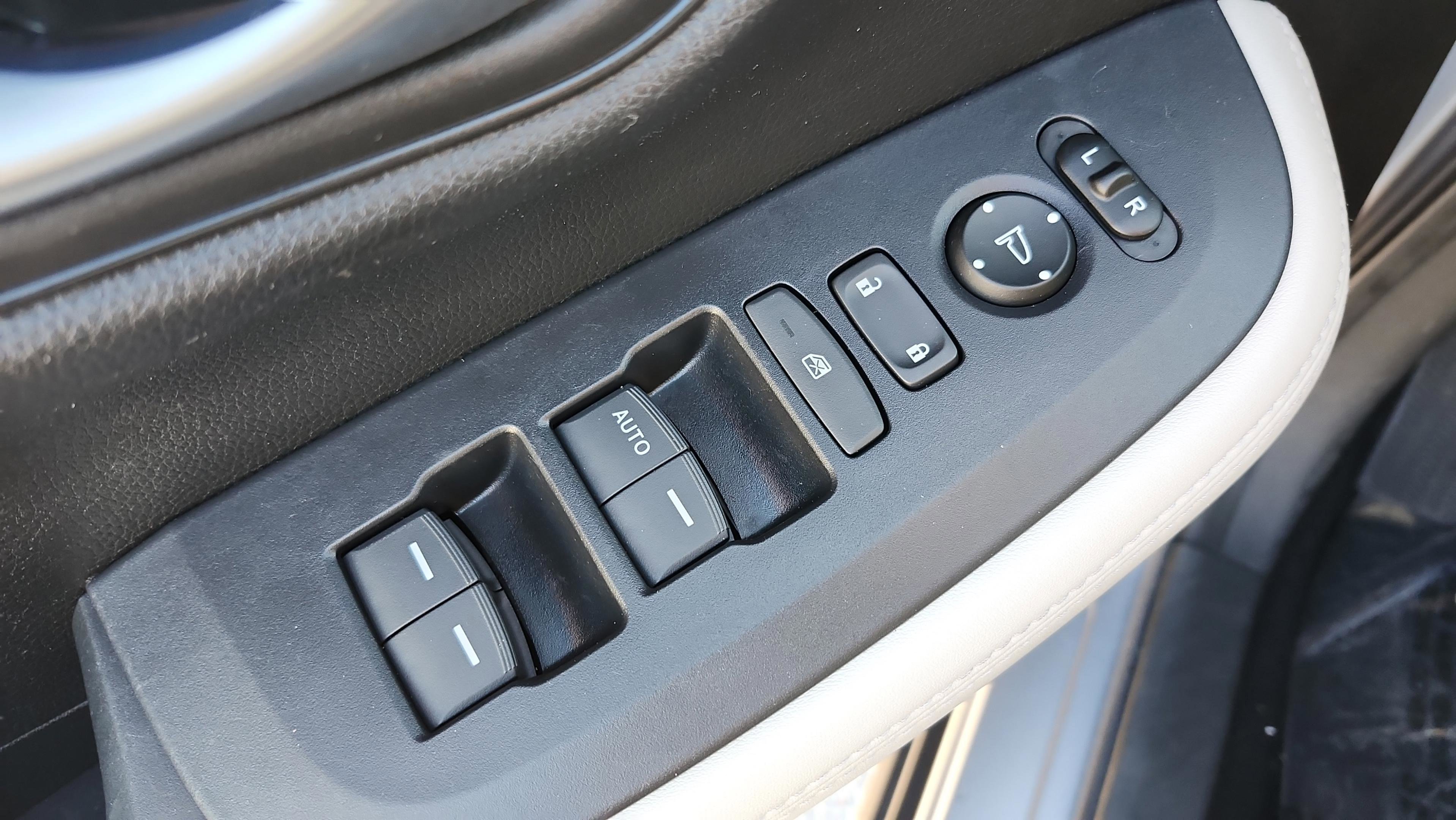 Certified 2023 Honda HR-V LX image 27