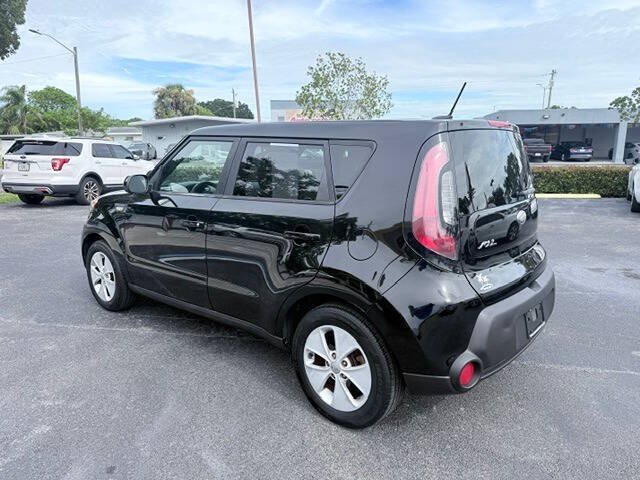 Used 2014 Kia Soul FWD image 7
