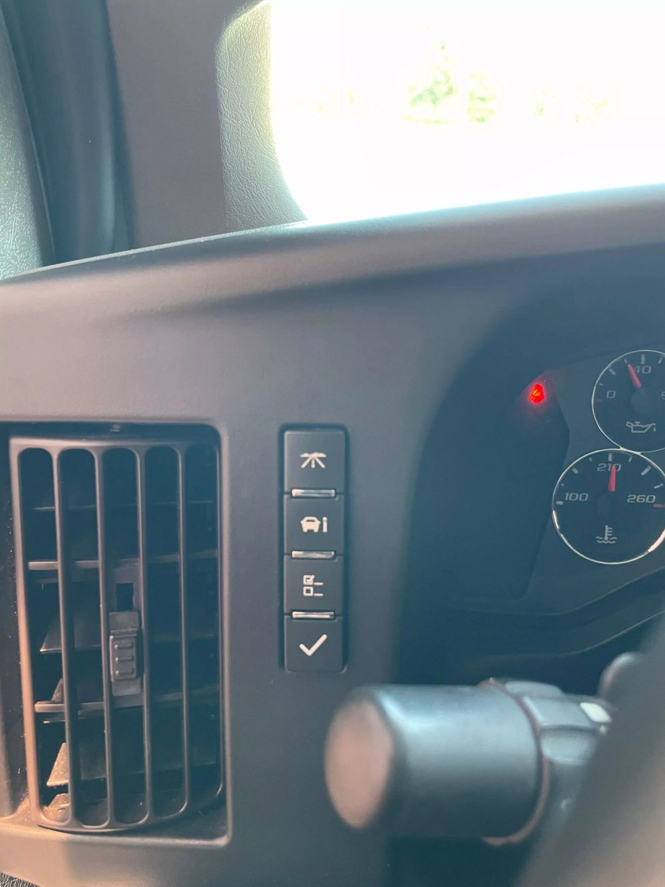 Used 2020 Chevrolet Express 2500 w/ Safety Package image 18